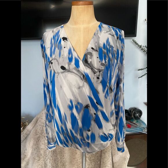Alfani Petite Large Blouson Long Sleeve Blouse – Blue Gray Abstract Print - Picture 2 of 4